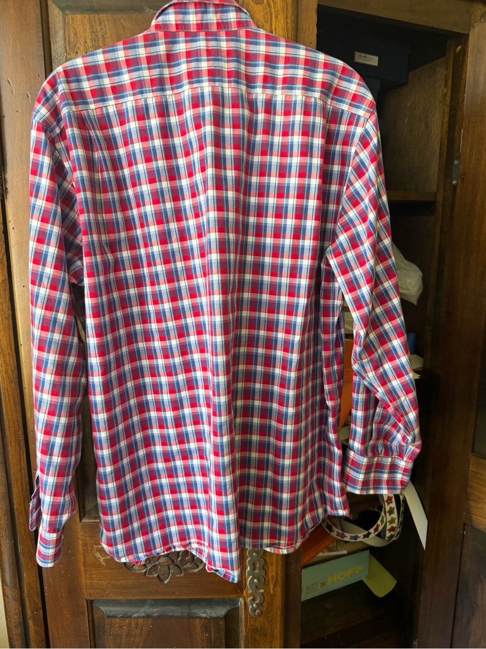 Like new 100% cotton men’s button down plaid LL bean red blue long sleeve shirt - Picture 3 of 5